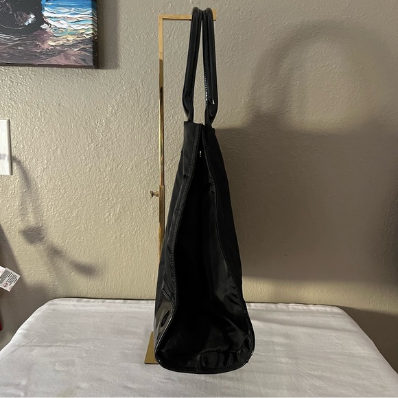 Tory Burch Ella Patent Nylon Tote Large In Black - Picture 5 of 17